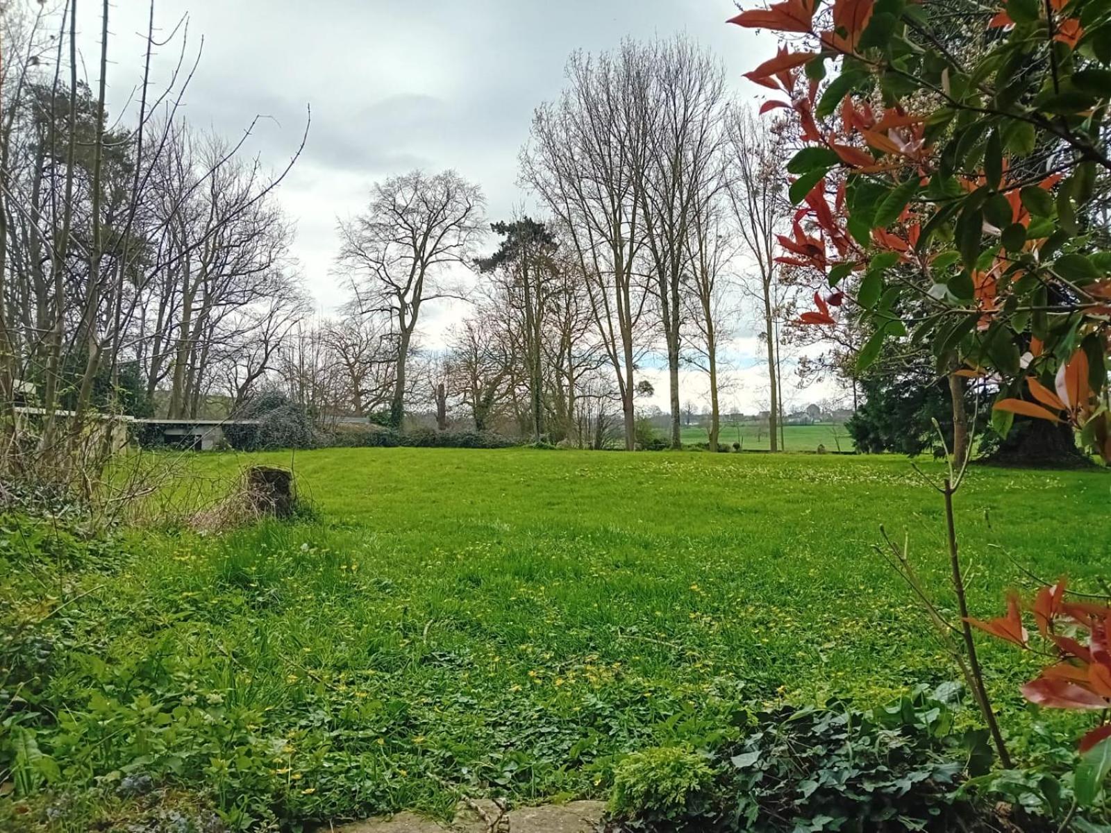 Château Magnifique: Renovated Retreat with Park Views and Game Room Tilly-sur-Seulles Exterior photo