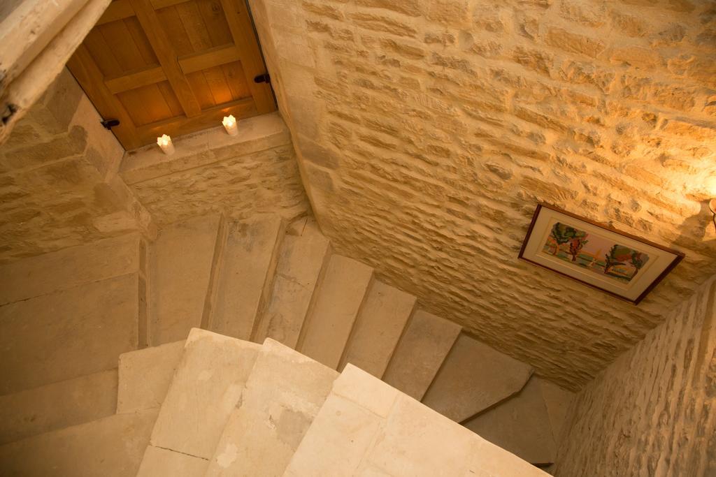 Château Magnifique: Renovated Retreat with Park Views and Game Room Tilly-sur-Seulles Exterior photo